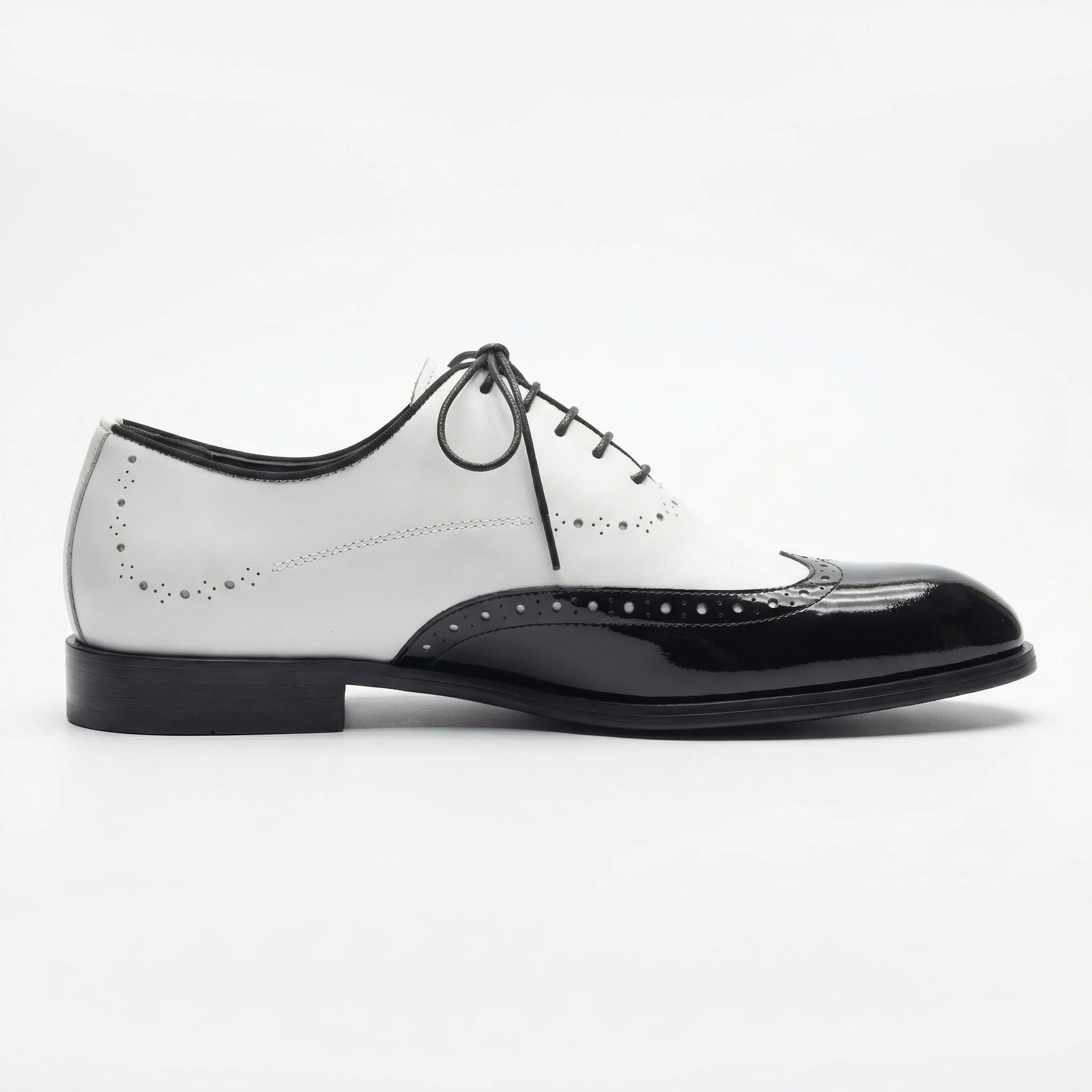 Charleston Oxford Brogue - White with Black