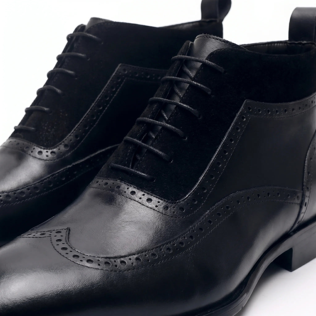 Regent Semi-Brogue Chukka Boot  - Black